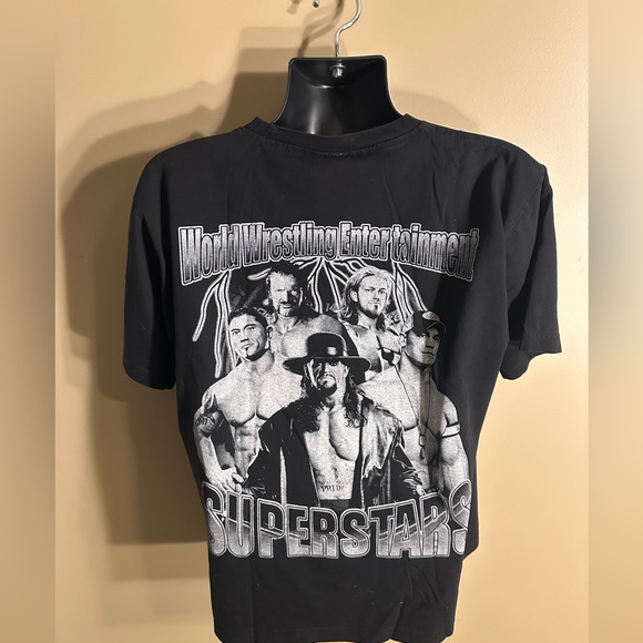 WWE Superstars T-Shirt from the 2000’s - Picture 9 of 9